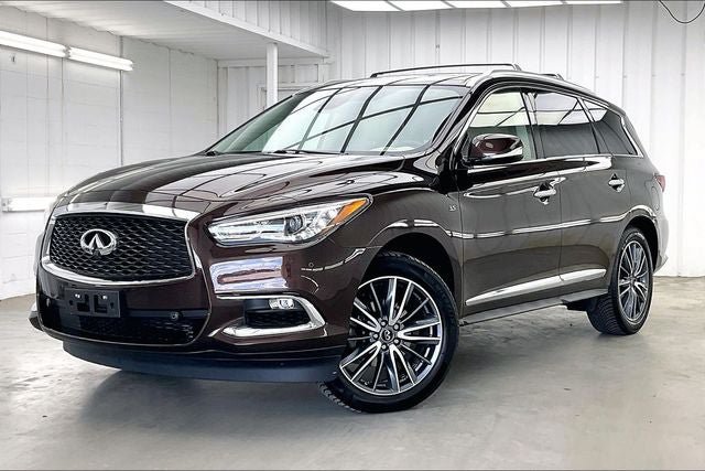 Used 2019 INFINITI QX60 Luxe w/ Sensory Package AWD/4WD image 2