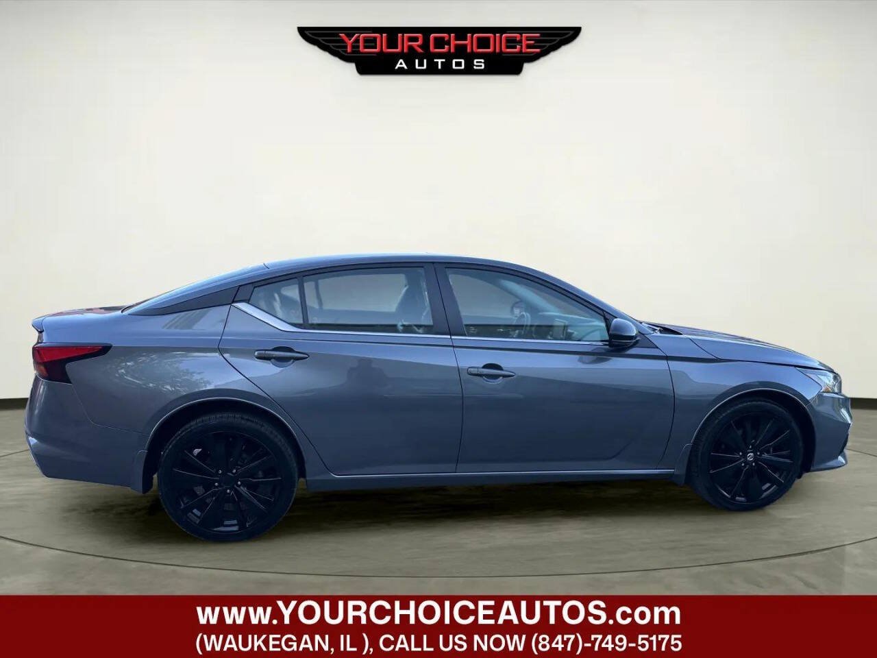 Used 2022 Nissan Altima 2.5 SR w/ Midnight Edition Package AWD/4WD image 6