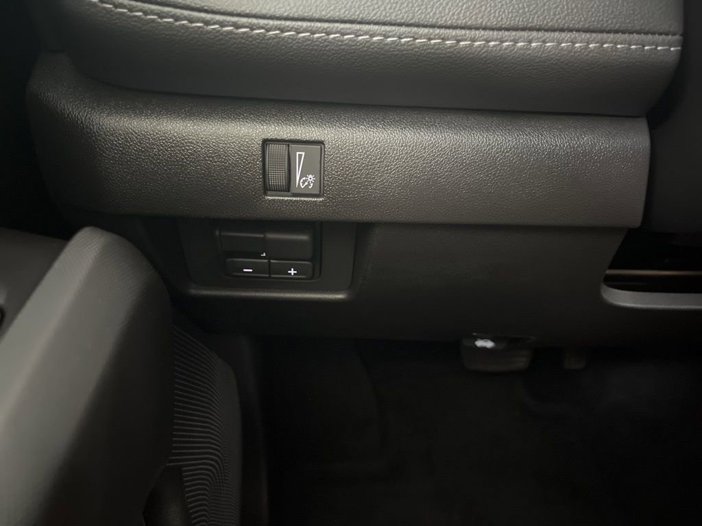 Used 2026 Chevrolet Colorado LT w/ Advanced Trailering Package image 60