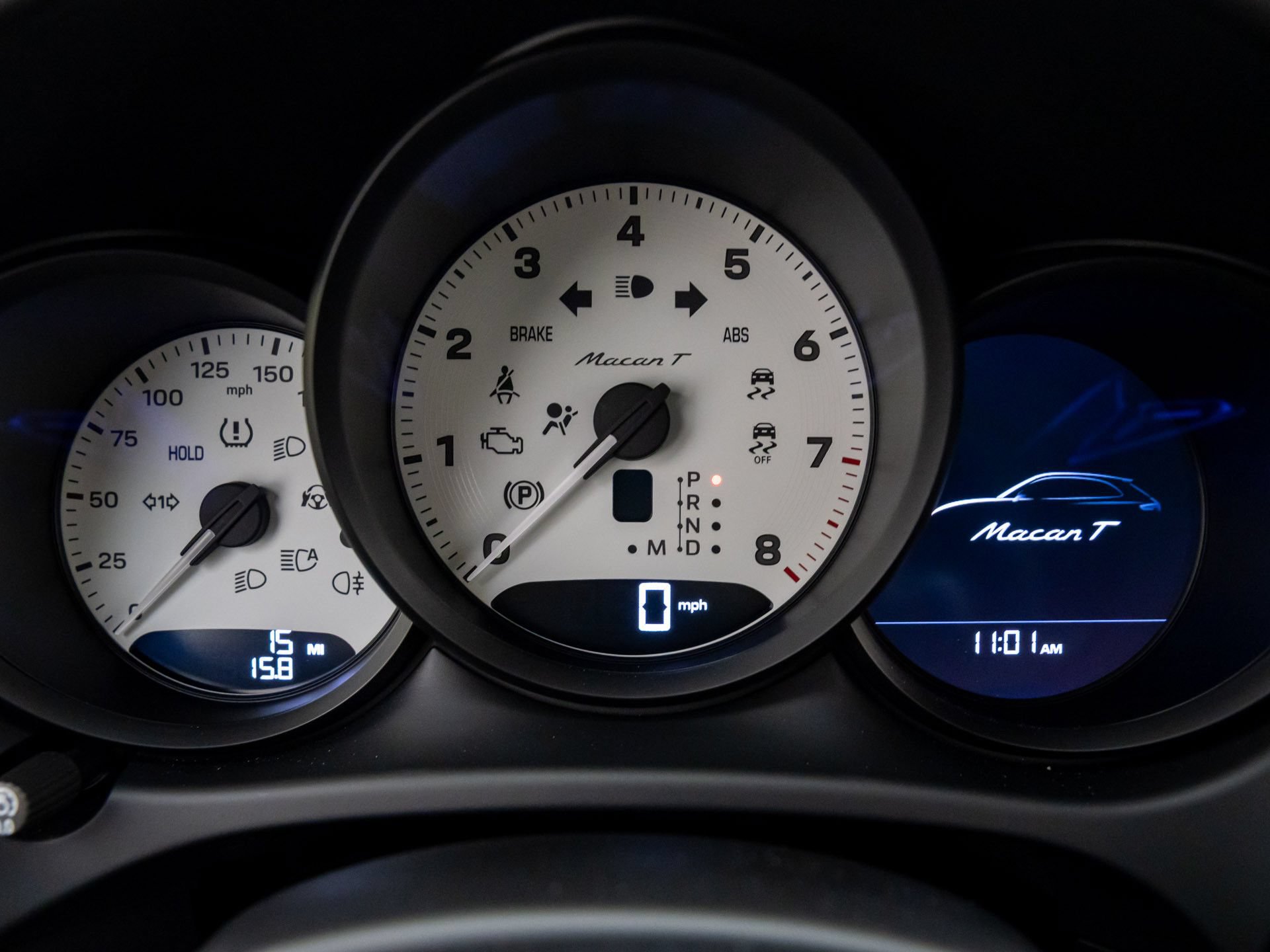 New 2026 Porsche Macan Turbo AWD/4WD image 21