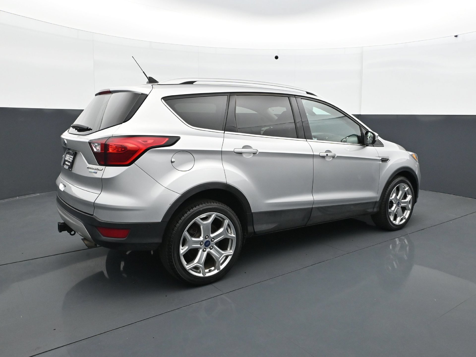 Used 2019 Ford Escape Titanium w/ U9j03 - Titanium Tow Package AWD/4WD image 7