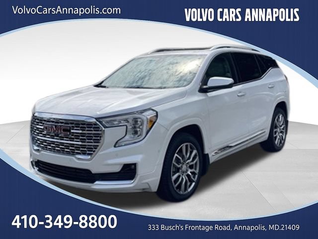 Used 2023 GMC Terrain Denali w/ Denali Premium Package AWD/4WD image 3