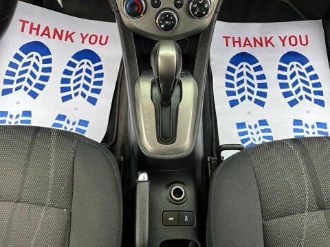 Used 2016 Chevrolet Sonic LT image 12