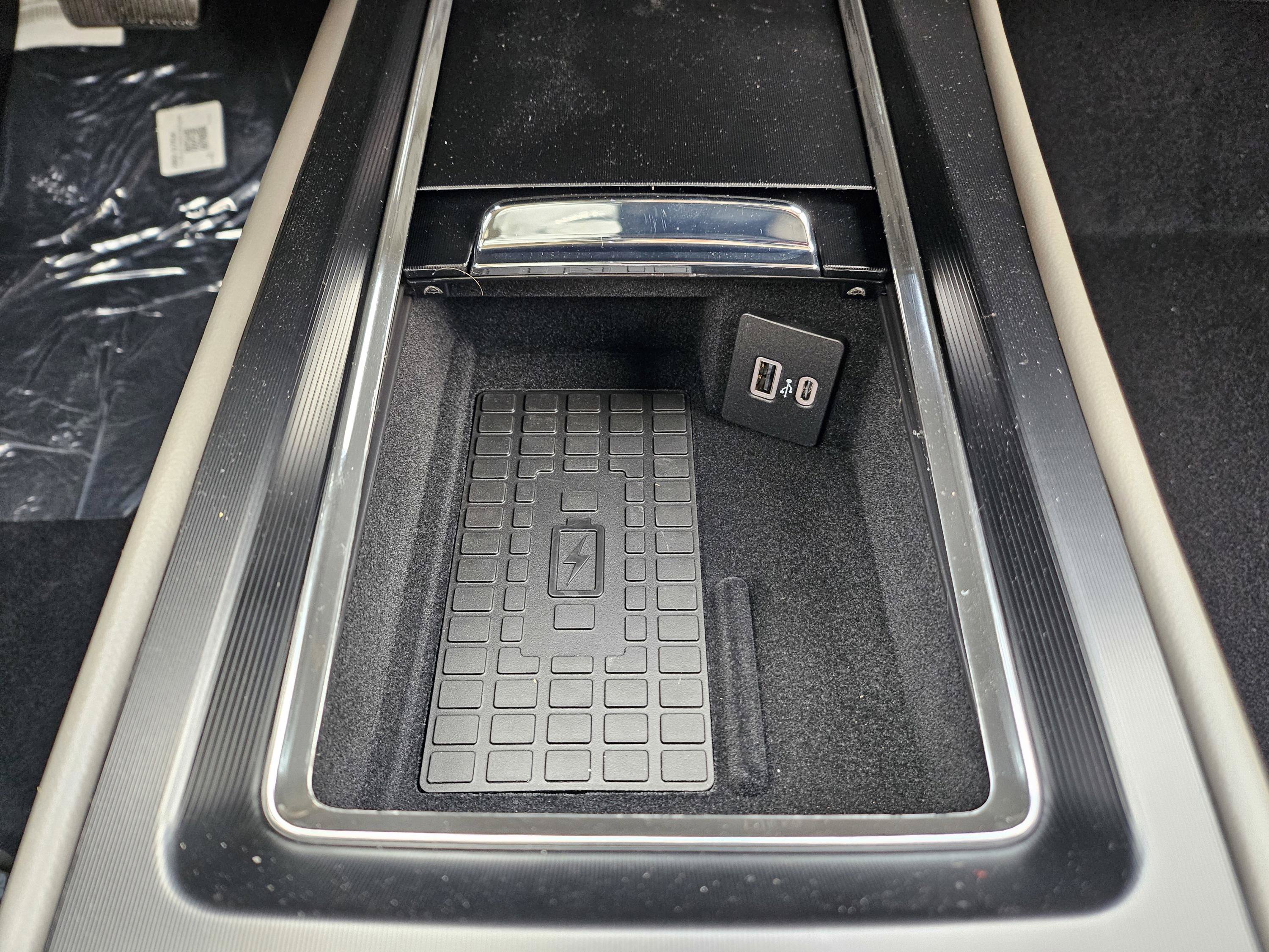 New 2026 Lincoln Corsair Premiere AWD/4WD image 19