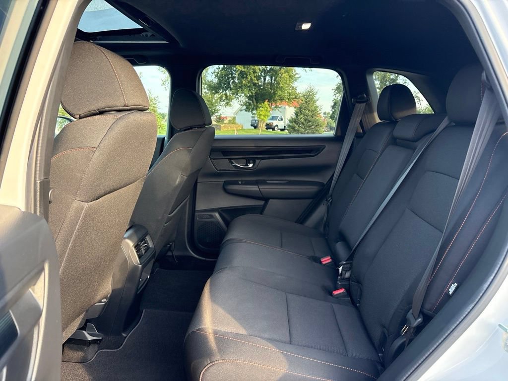 Used 2025 Honda CR-V Sport image 14