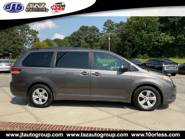 Used 2014 Toyota Sienna LE FWD image 8