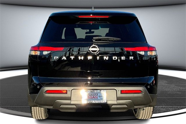 New 2025 Nissan Pathfinder S image 4