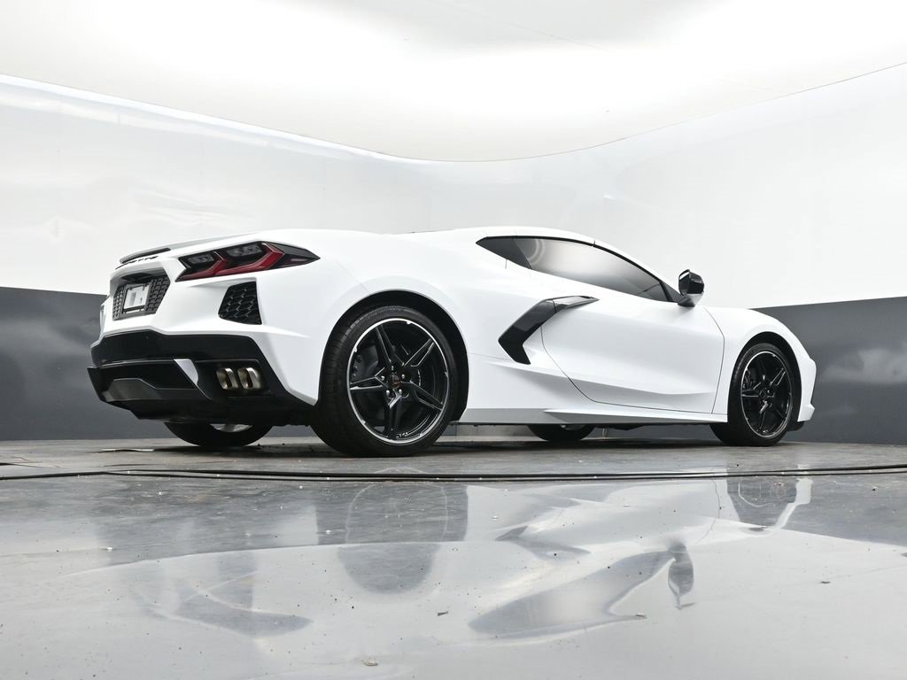 Used 2025 Chevrolet Corvette Stingray Coupe w/ 1LT image 38