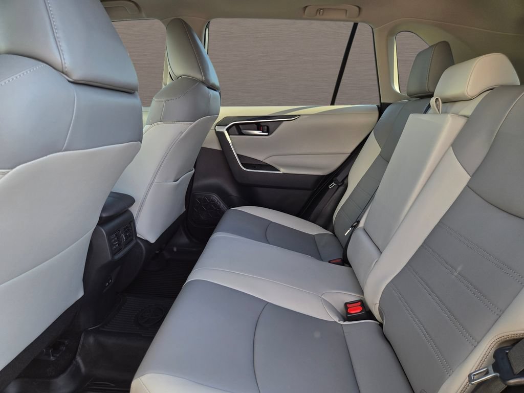 Used 2023 Toyota RAV4 XLE Premium FWD image 13