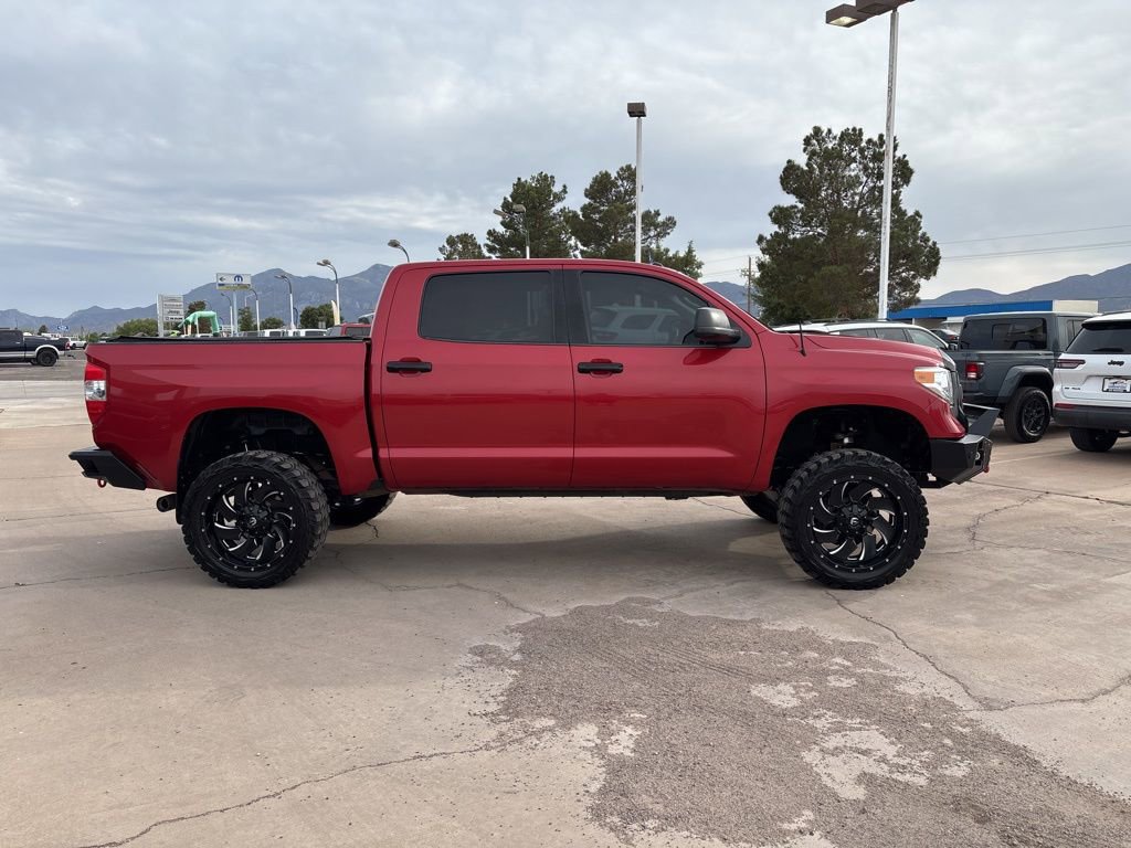 Used 2014 Toyota Tundra SR5 w/ SR5 Upgrade Package AWD/4WD image 4