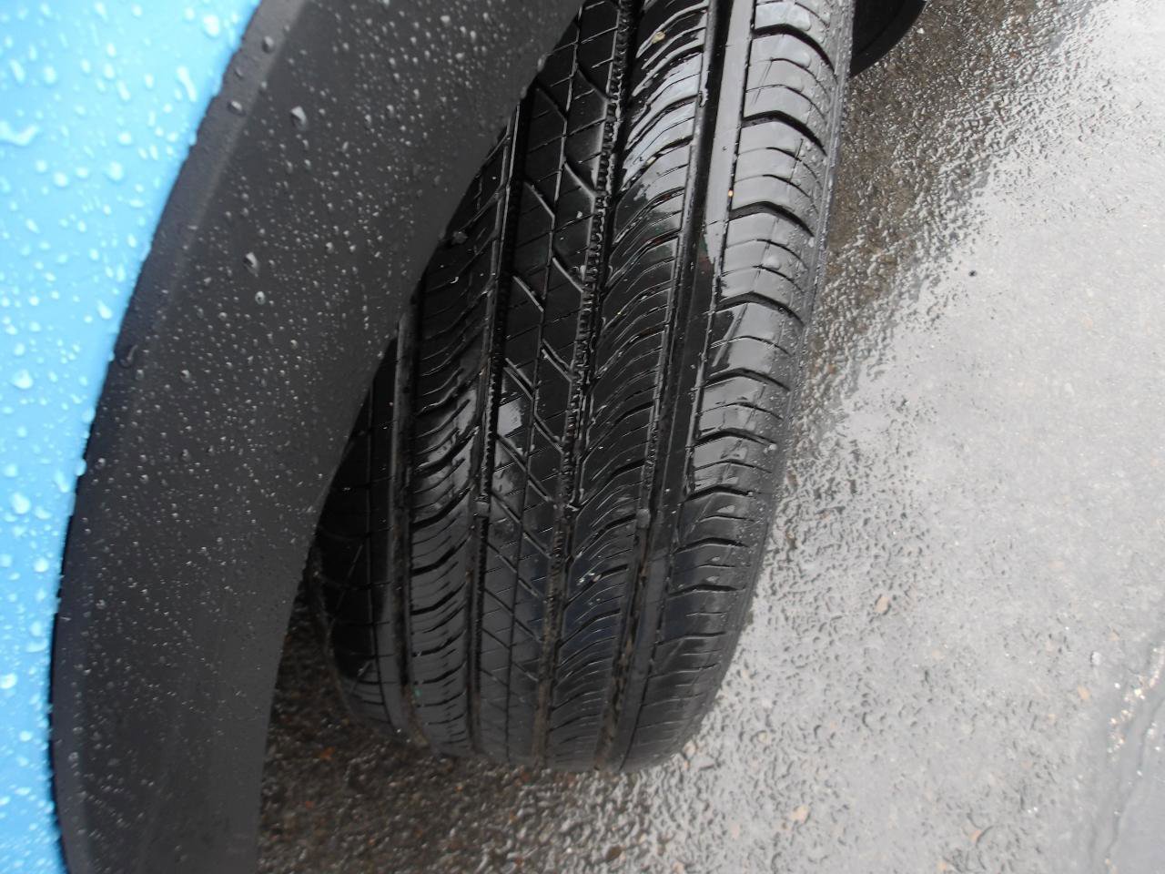 Used 2024 Chevrolet Trax RS w/ Sunroof Package FWD image 25