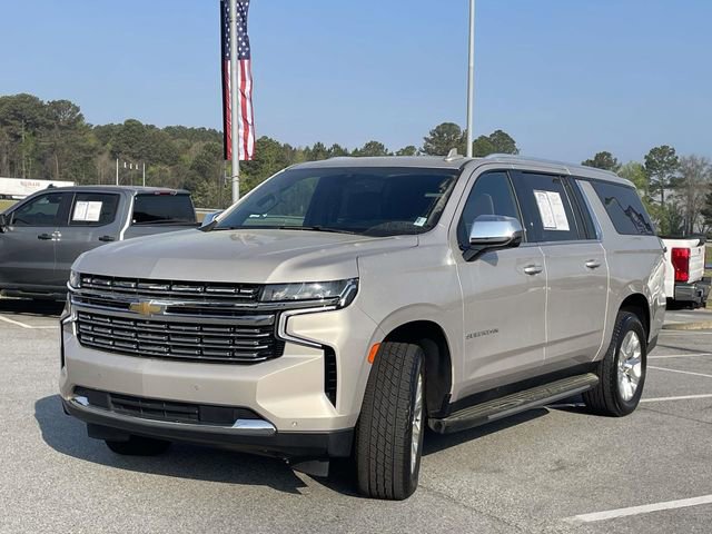 Used 2021 Chevrolet Suburban Premier w/ Premium Package image 6