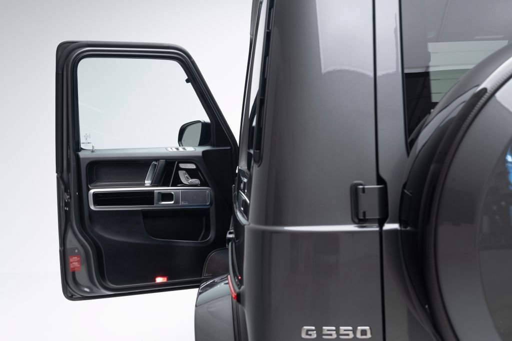 Used 2022 Mercedes-Benz G 550 image 16
