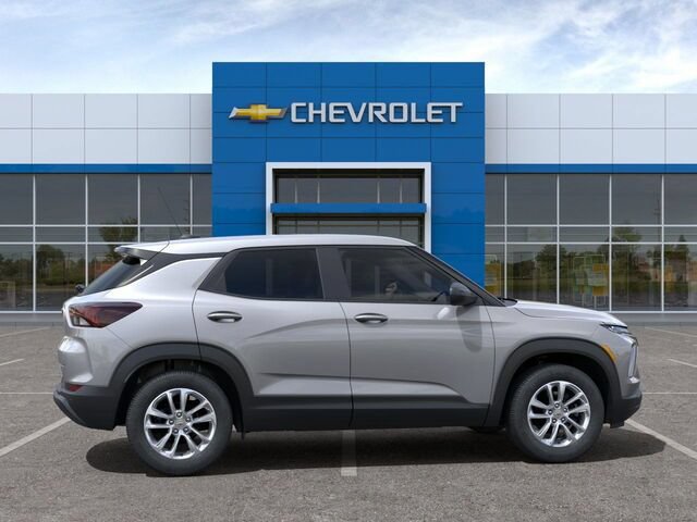Used 2025 Chevrolet TrailBlazer LS w/ LS Convenience Package AWD/4WD image 5