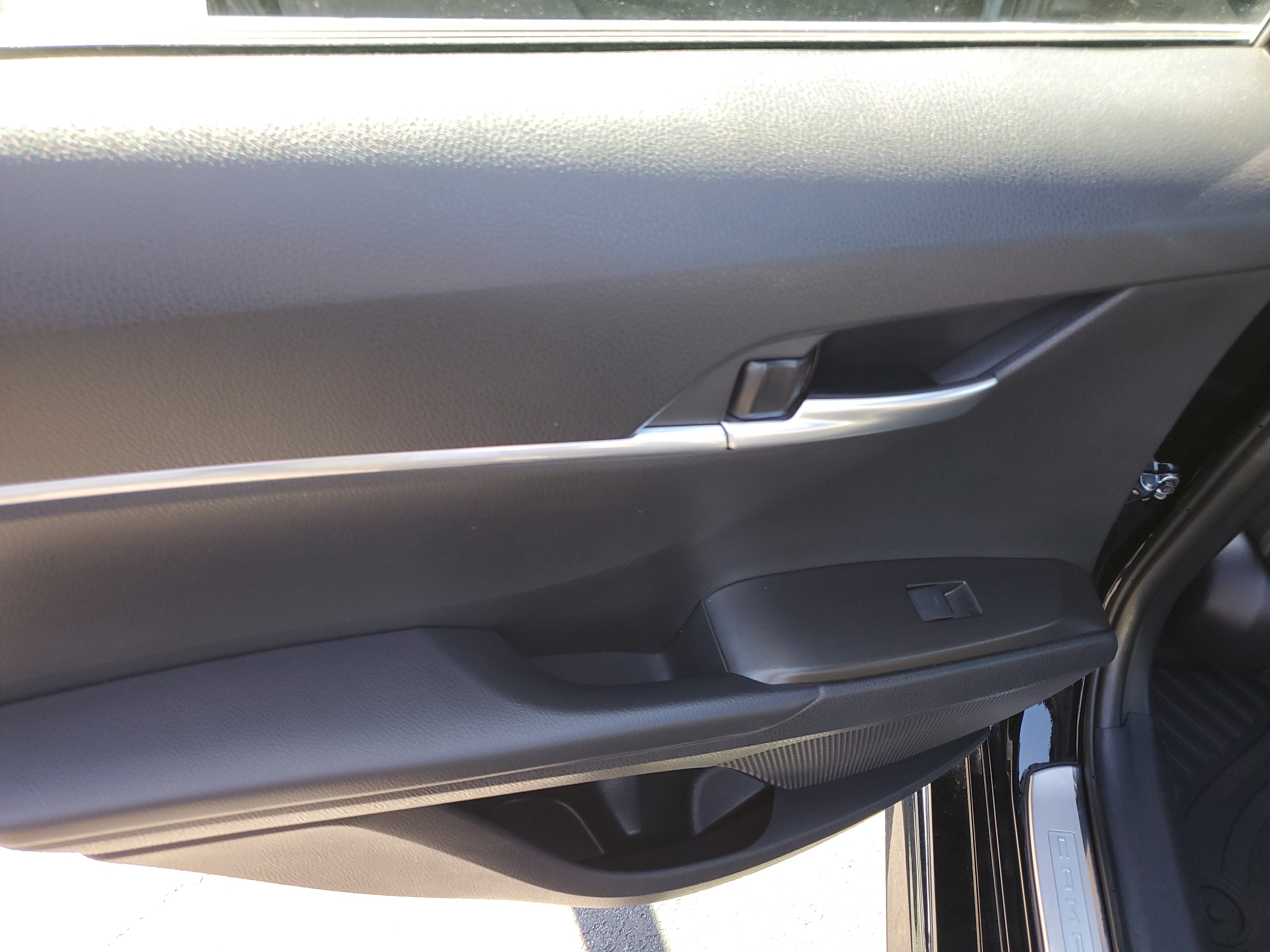 Used 2024 Toyota Camry SE w/ Cold Weather Package FWD image 14