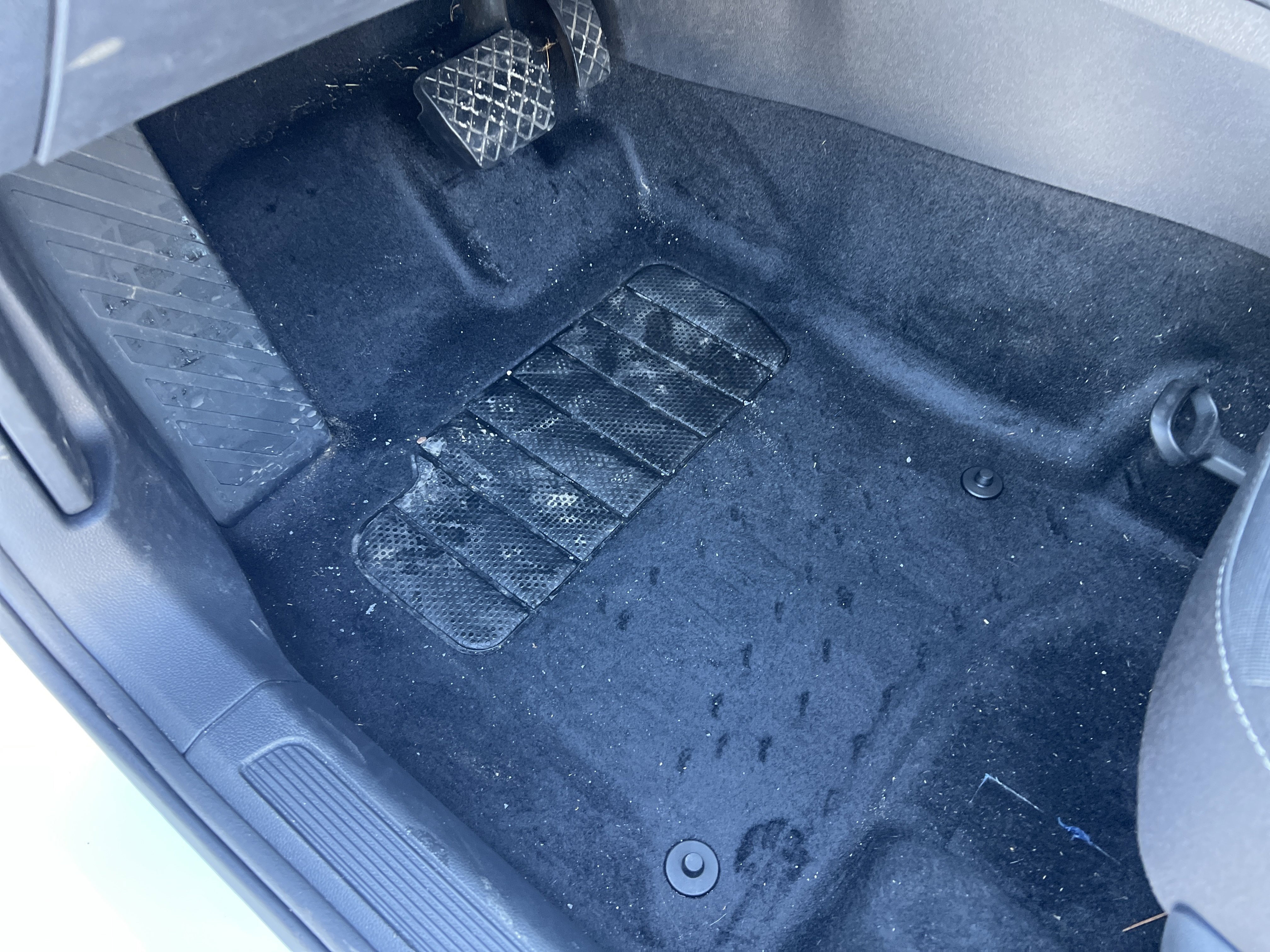 Certified 2025 Volkswagen Jetta S image 14