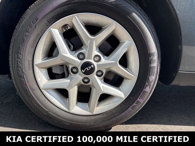 Certified 2025 Kia Soul LX image 9