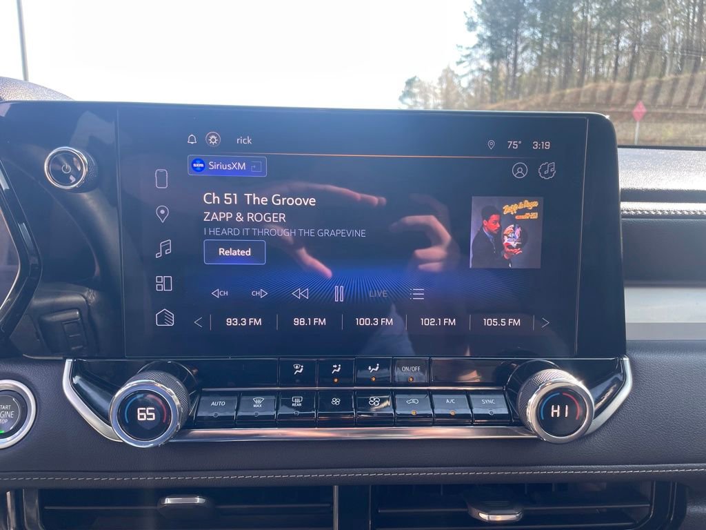 Used 2023 Chevrolet Colorado LT w/ LT Convenience Package image 16