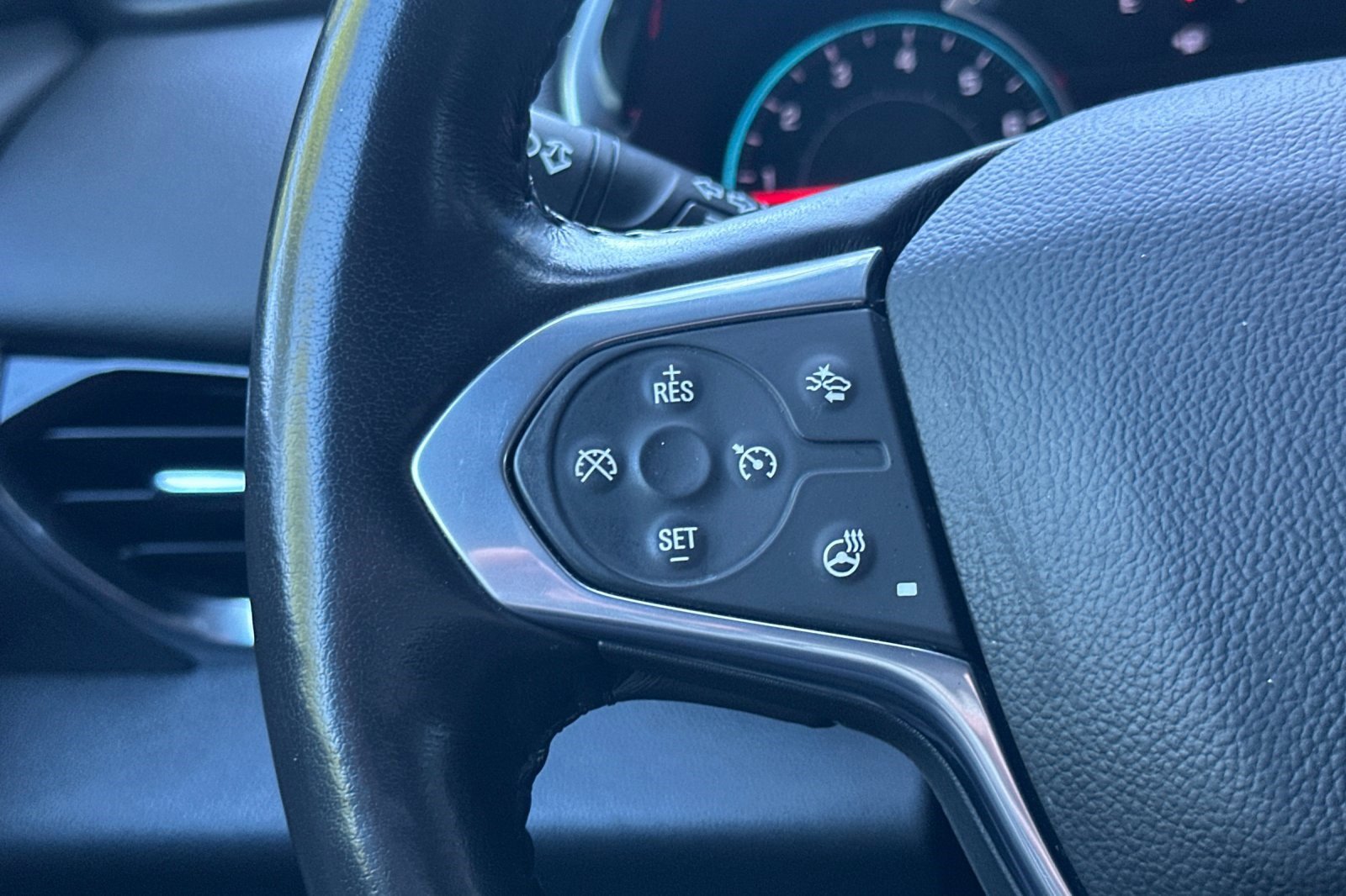 Used 2020 Chevrolet Traverse Premier w/ Redline Edition image 30