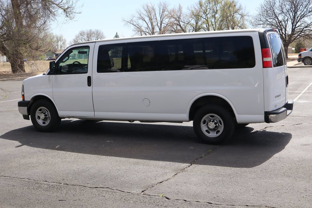Used 2017 Chevrolet Express 3500 LT w/ LT Preferred Equipment Group RWD image 8