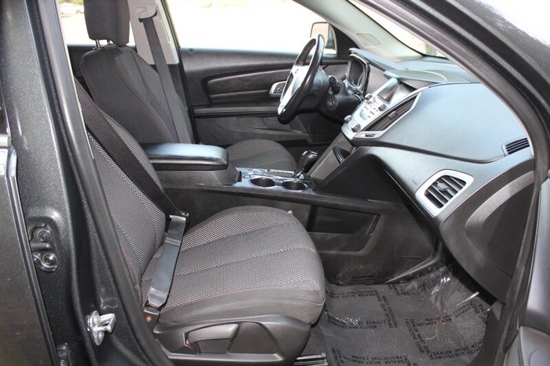 Used 2017 GMC Terrain SLE AWD/4WD image 18
