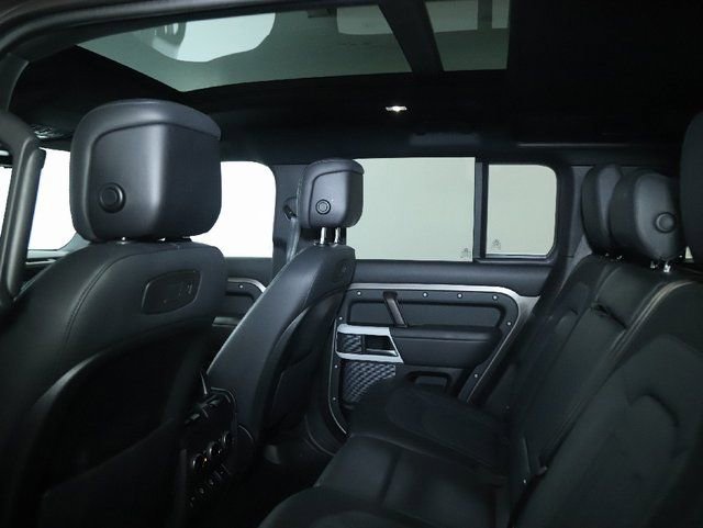 Used 2022 Land Rover Defender 110 X-Dynamic HSE AWD/4WD image 19