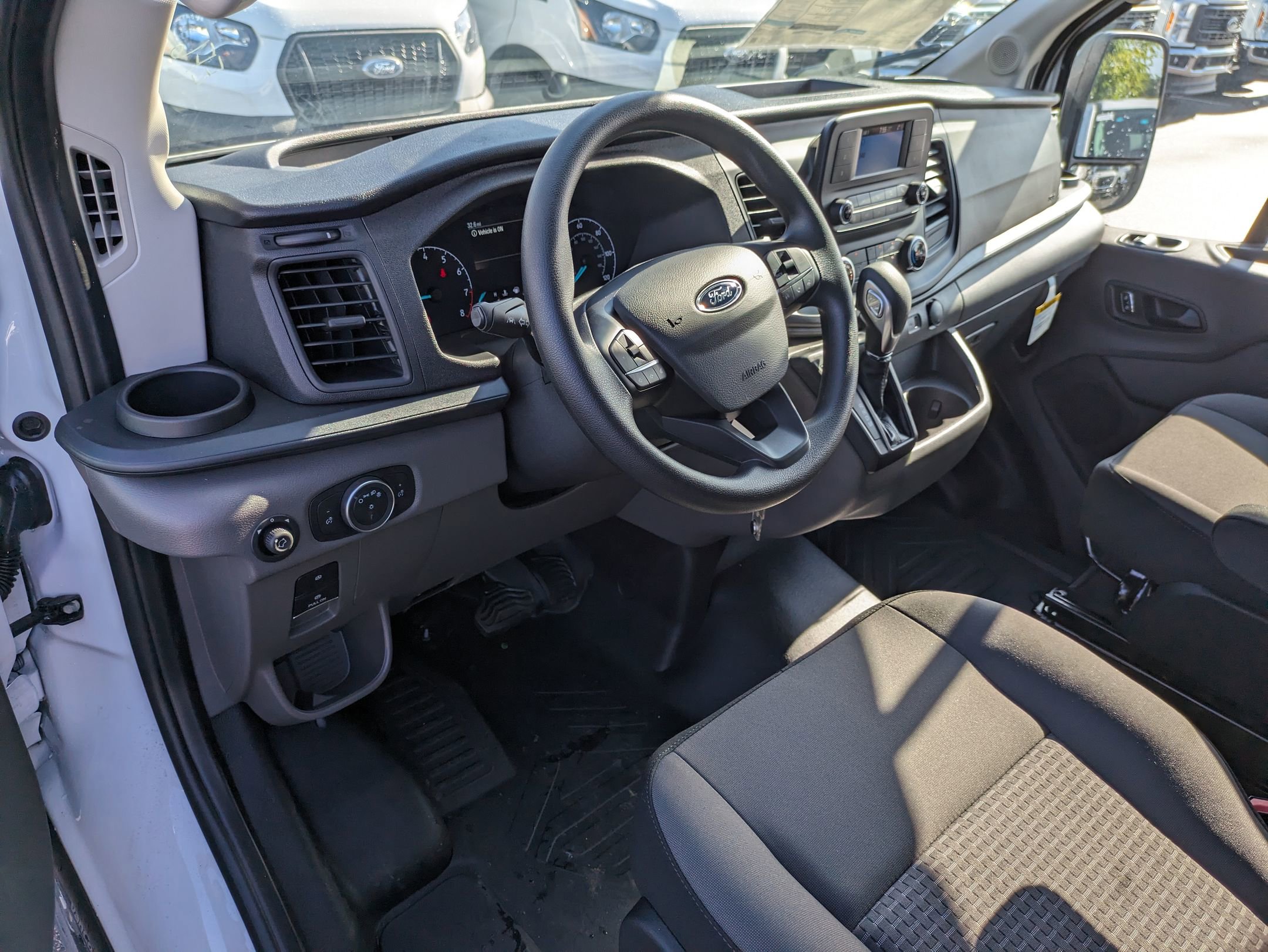 New 2025 Ford Transit 250 148 Medium Roof image 14