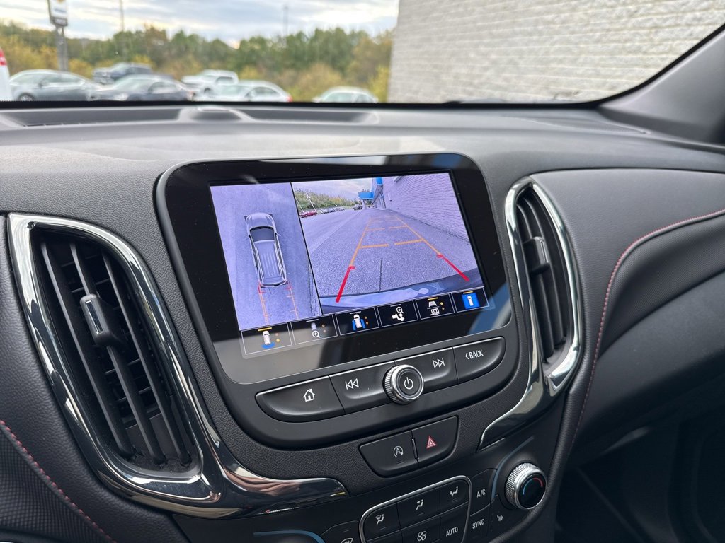 Used 2022 Chevrolet Equinox RS w/ Infotainment Package image 33