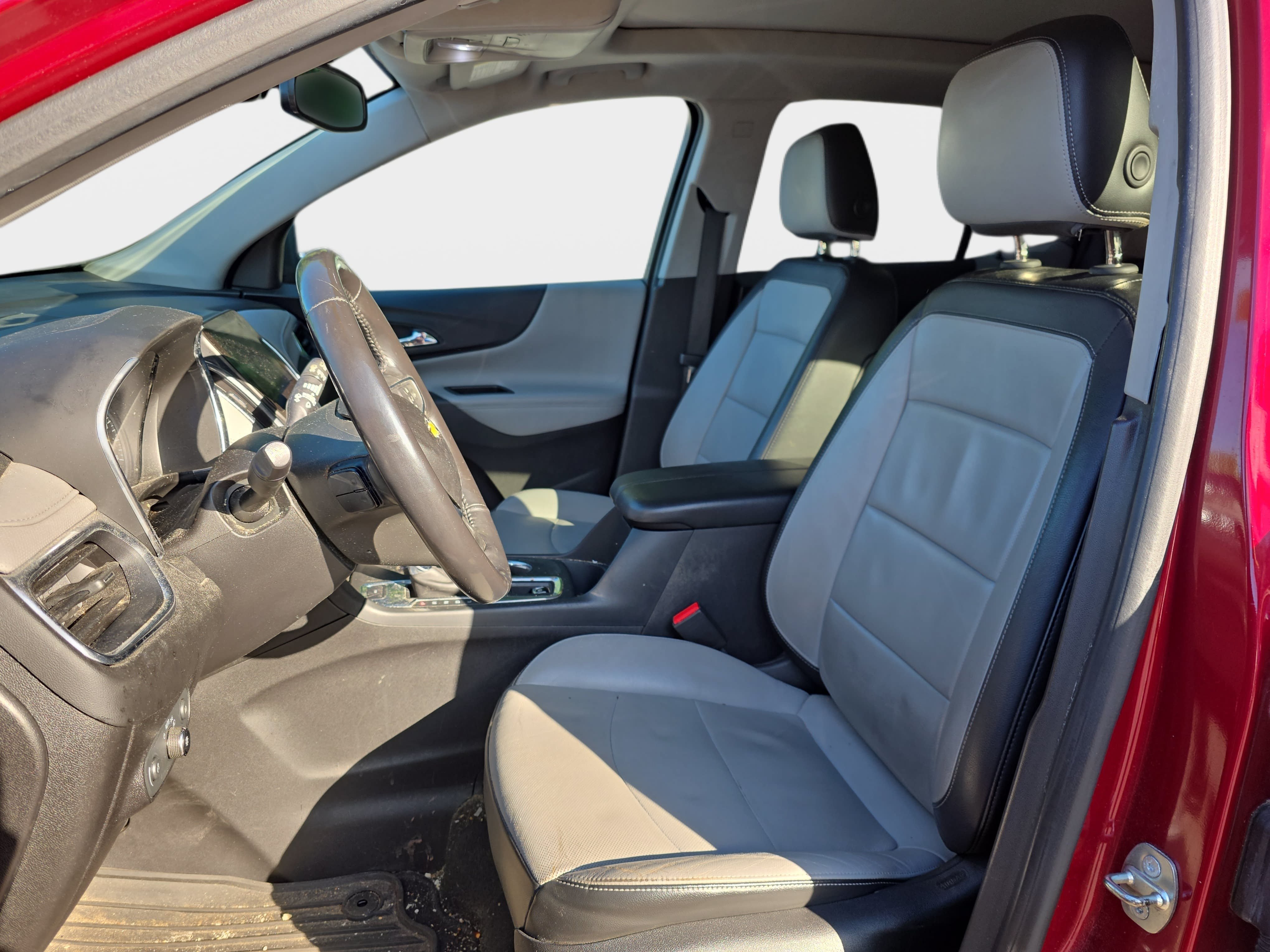 Used 2018 Chevrolet Equinox Premier FWD image 5