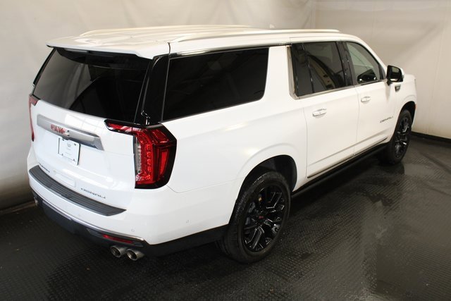 Used 2024 GMC Yukon XL Denali w/ Denali Reserve Package image 5