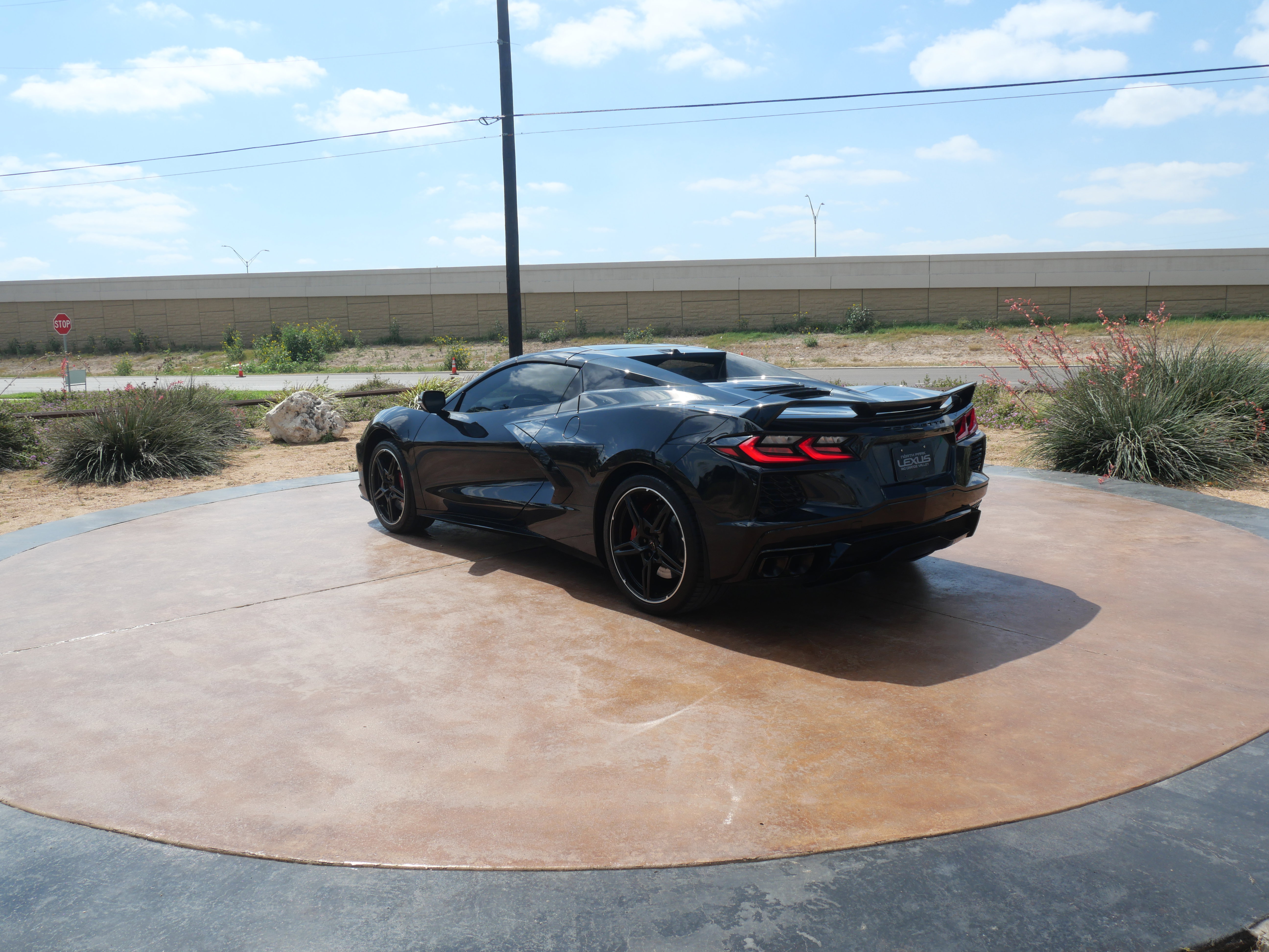 Used 2024 Chevrolet Corvette Stingray Preferred Conv w/ Z51 Performance Package image 9
