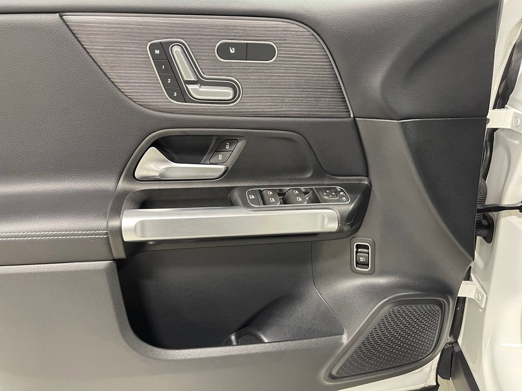 Certified 2023 Mercedes-Benz GLB 250 4MATIC image 18