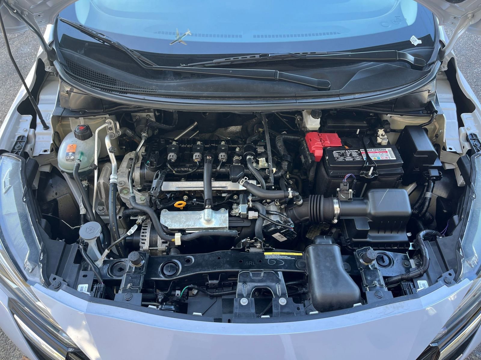 Used 2025 Nissan Versa SV image 28