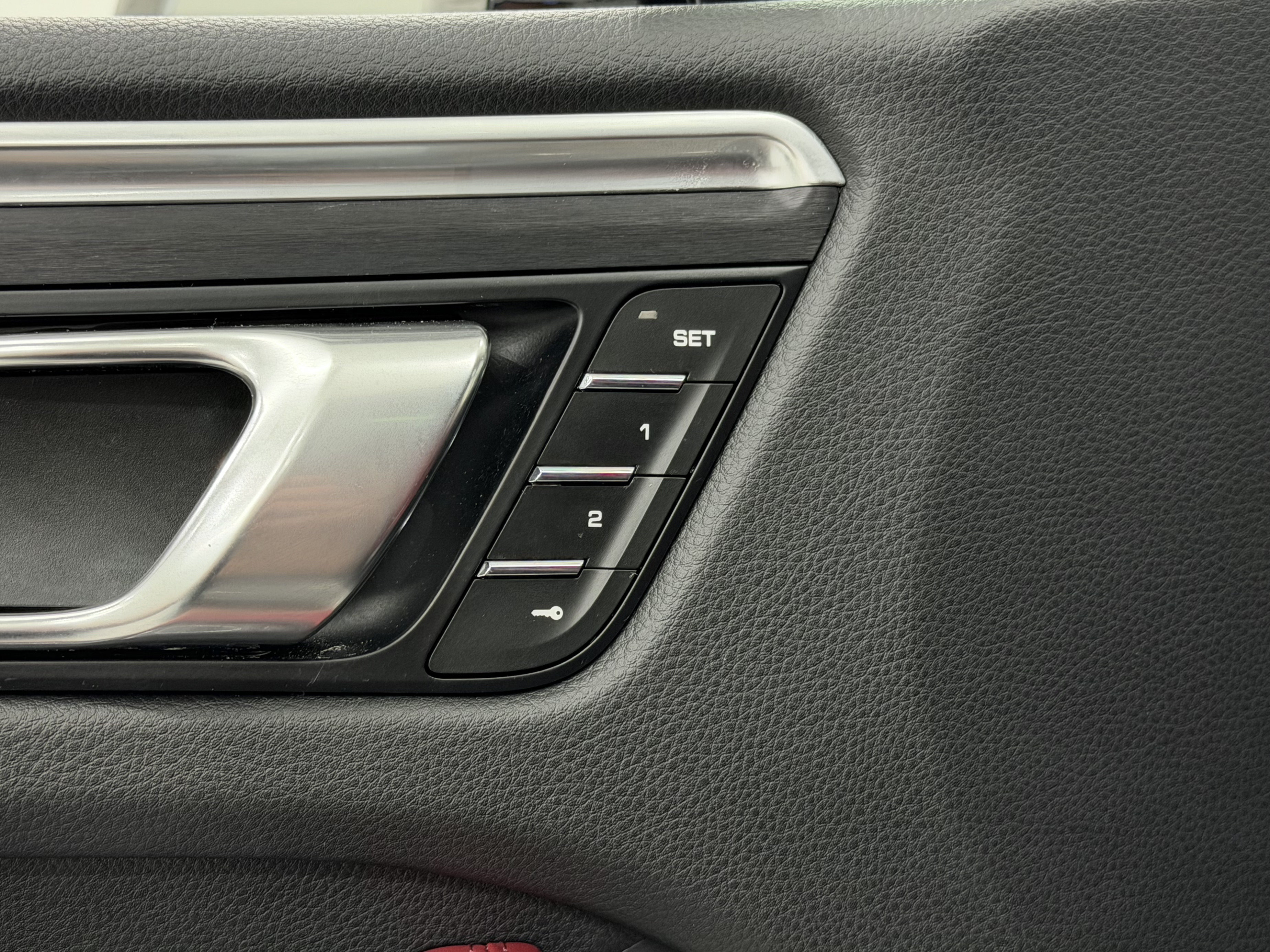 Certified 2023 Porsche Macan GTS AWD/4WD image 30