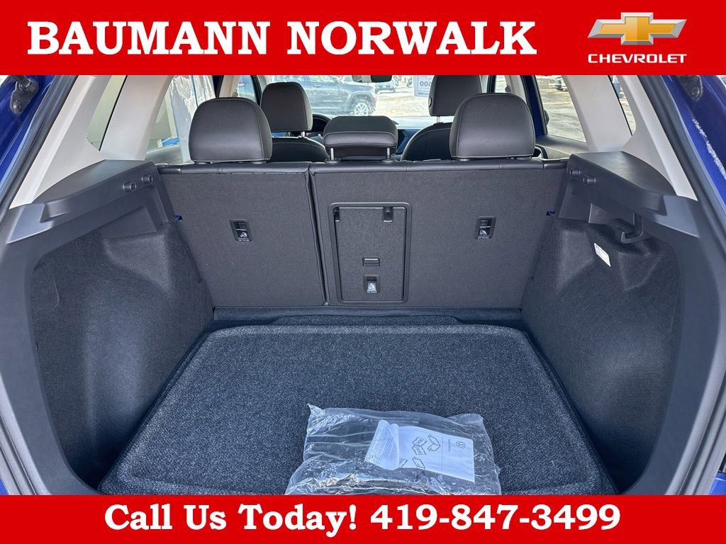 Used 2024 Volkswagen Taos SE w/ Panoramic Sunroof Package image 35