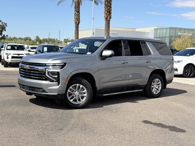Used 2025 Chevrolet Tahoe LT w/ Comfort Package AWD/4WD image 2