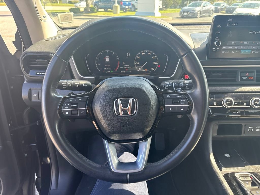 Used 2023 Honda Pilot Touring image 21