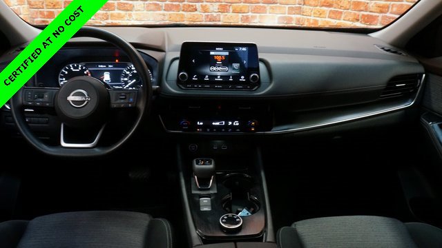 Used 2022 Nissan Rogue SV image 11