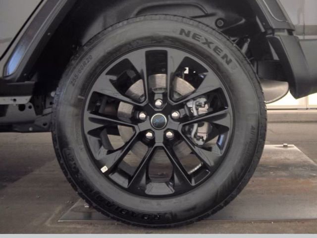 Used 2025 Jeep Wrangler Sahara 4xe w/ Safety Group image 21