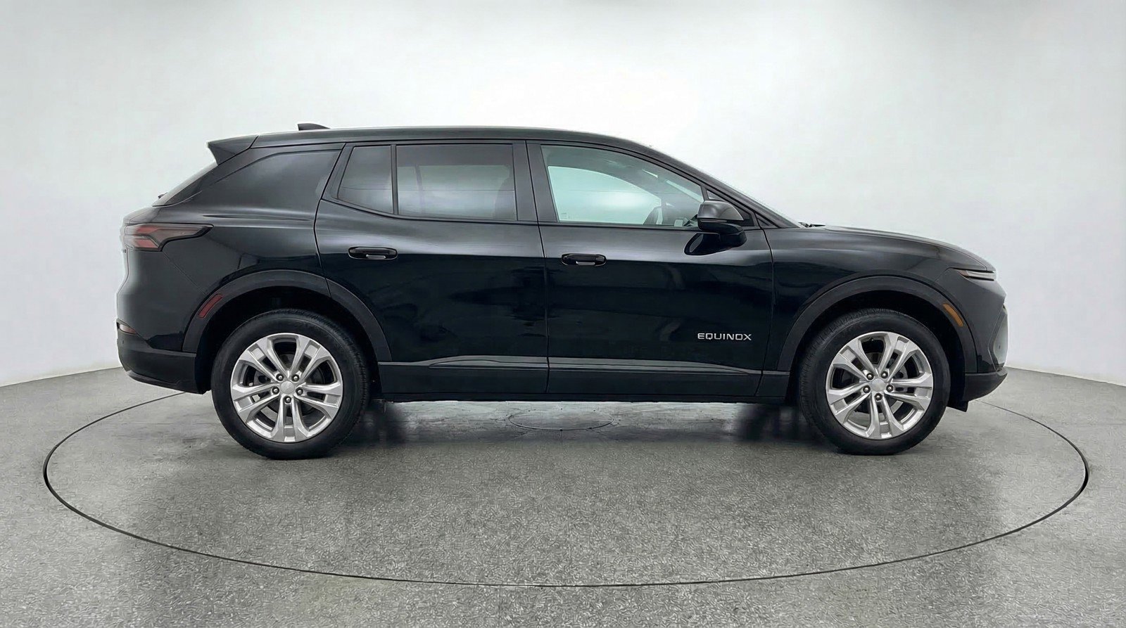 Used 2025 Chevrolet Equinox LT image 11