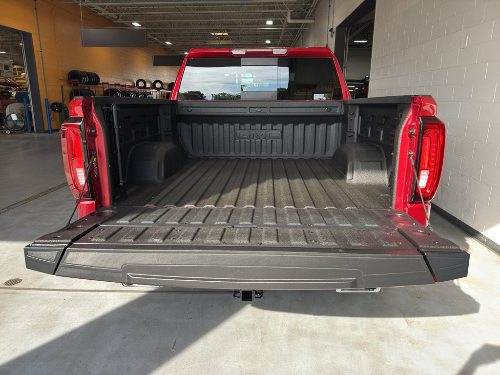 Used 2025 GMC Sierra 1500 AT4 w/ AT4 Premium Package AWD/4WD image 23