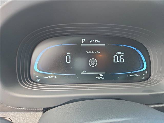 Used 2025 Hyundai Venue SEL FWD image 11