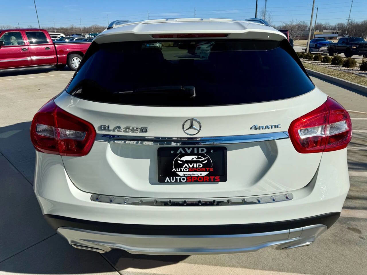 Used 2017 Mercedes-Benz GLA 250 4MATIC w/ Premium Package image 7