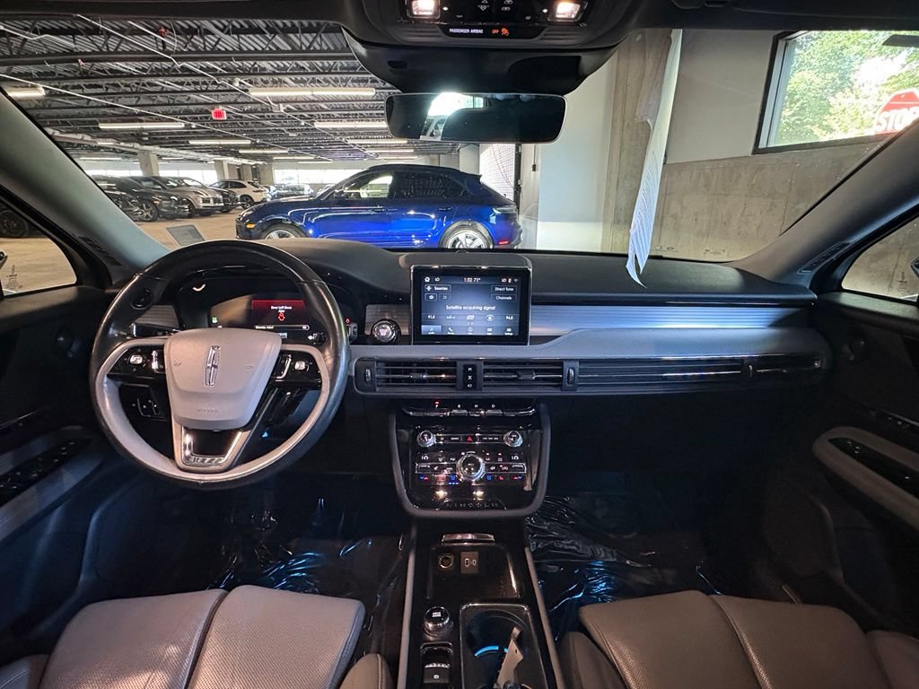Used 2020 Lincoln Corsair Reserve w/ Equipment Group 202A AWD/4WD image 16