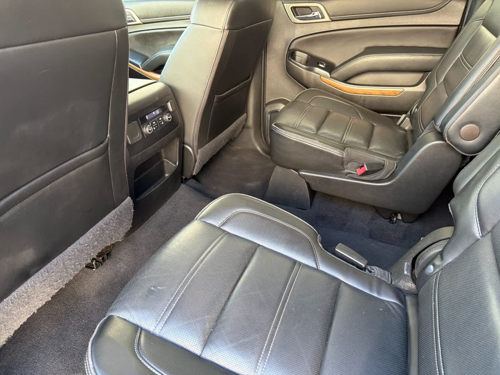 Used 2020 GMC Yukon XL Denali RWD image 4