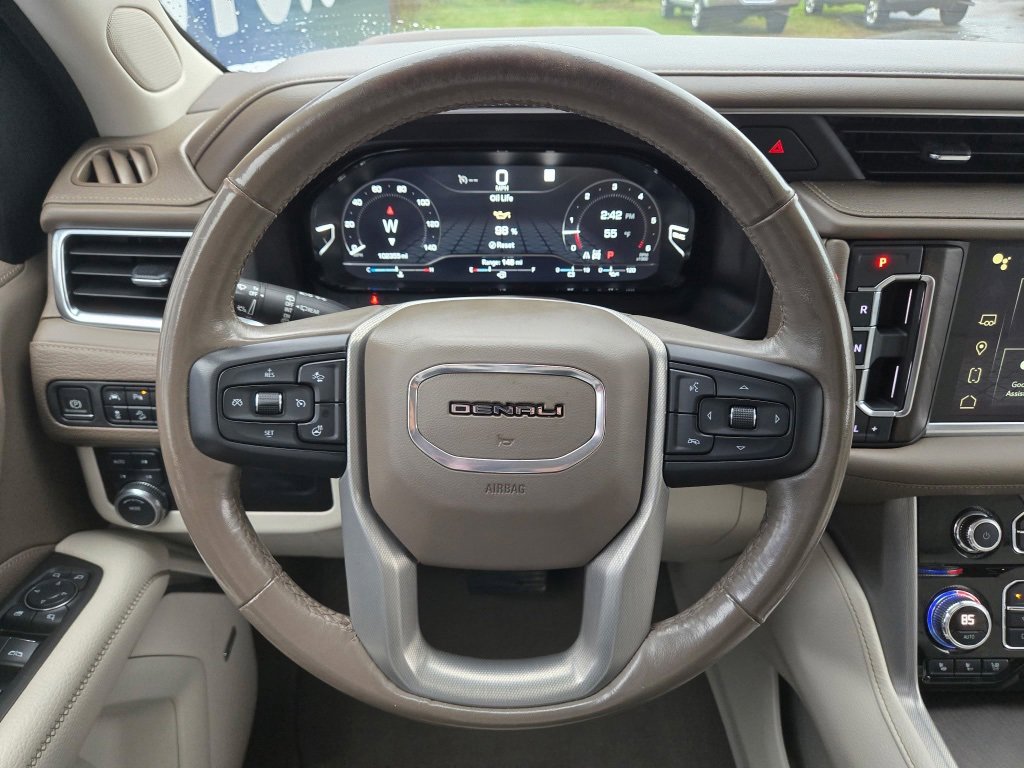 Used 2022 GMC Yukon XL Denali image 15