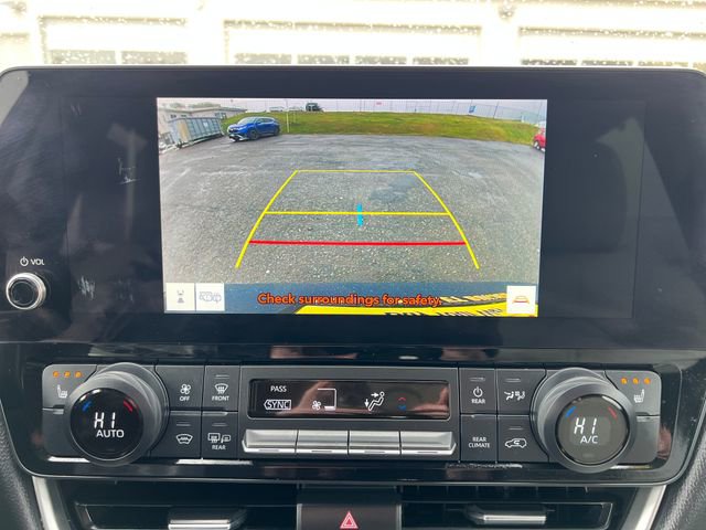 Used 2025 Toyota Grand Highlander AWD Hybrid image 26