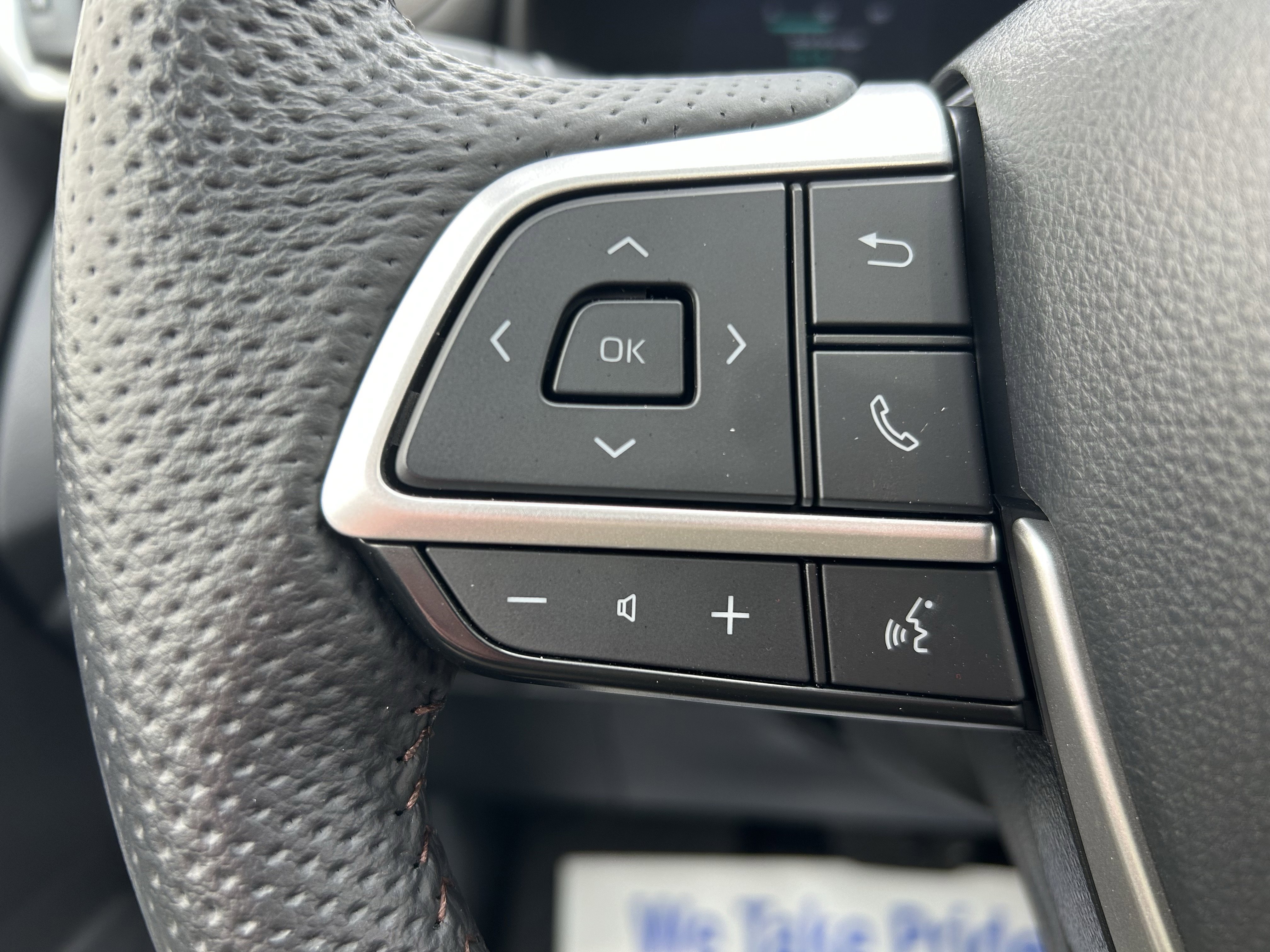 Used 2025 Toyota Sienna Limited image 27