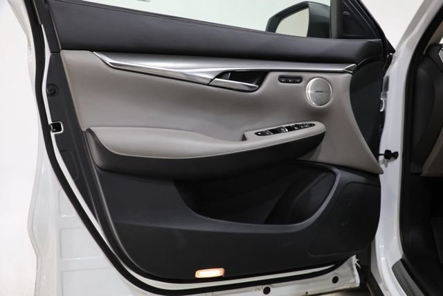 Used 2023 INFINITI QX50 Luxe AWD/4WD image 17