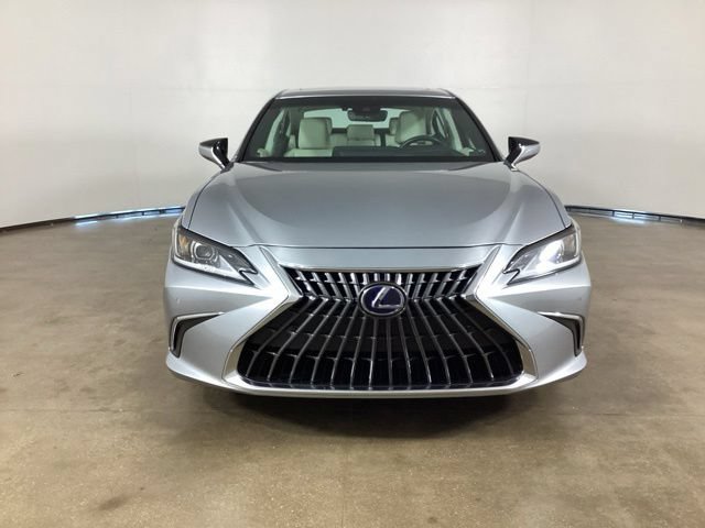 Used 2022 Lexus ES 300h w/ Premium Package FWD image 3